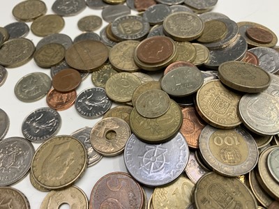 Lot 41 - Great Britain and World Coinage - Lot...