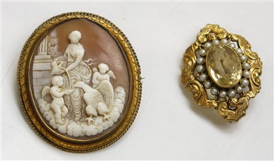 Lot 2767 - An early Victorian Citrine and pearl gold...