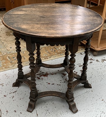 Lot 3103 - A William and Mary style oak circular...