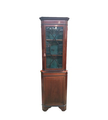 Lot 3079 - An Edwardian mahogany and satinwood banded...