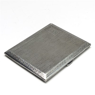 Lot 2164 - An engine turn silver cigarette case, 3.8oz