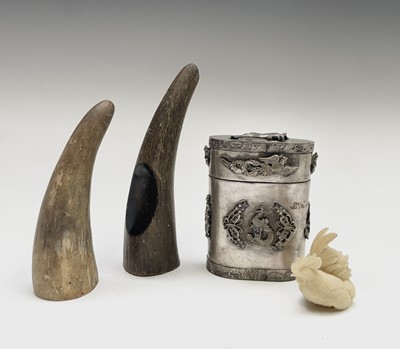 Lot 181 - A carved ivory rooster 40mm high and two horn...