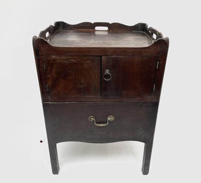 Lot 3155 - A George III mahogany tray top commode, height...