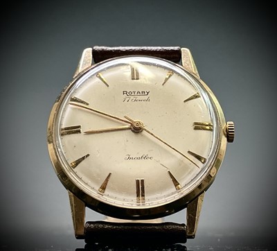 Lot 9 - A gentleman's Rotary 9ct gold 17 jewels...