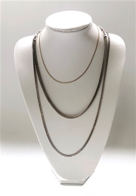 Lot 2407 - A 9ct gold chain necklace and two silver...