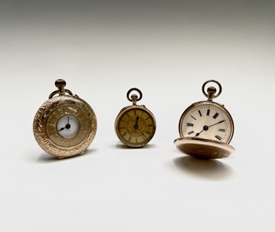 Lot 63 - A 14ct gold half-hunter cased keyless watch 37....