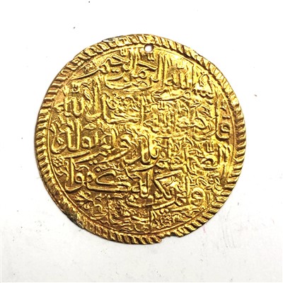 Lot 2685 - A Middle Eastern fine gold coin, 32mm, 4.9g.
