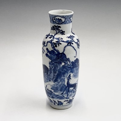 Lot 5 - A Chinese porcelain blue and white vase, late...