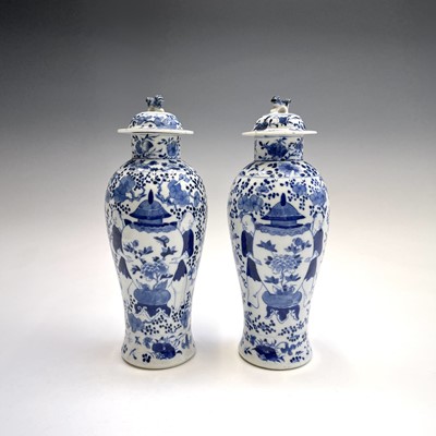Lot 41 - A pair of Chinese porcelain blue and white...