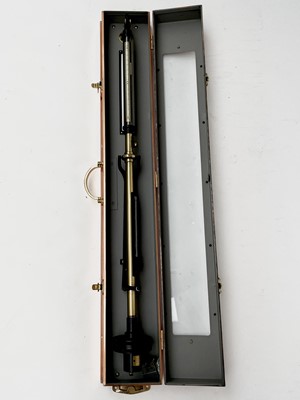 Lot 2910 - A maritime ship's fixed cistern barometer by W....