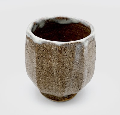Lot 1036 - A William 'Bill' Marshall yunomi, impressed...