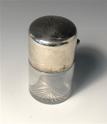 Lot 2016 - A silver mounted plain glass salts jar