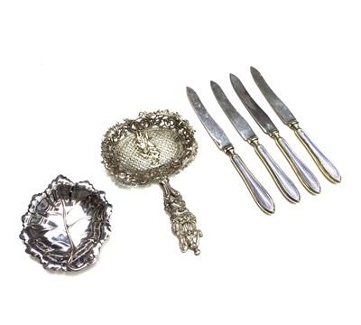 Lot 90 - Four dessert knives by Barker Brothers...