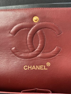 Lot 2828 - Chanel. Vintage shoulder bag. Classic Double...