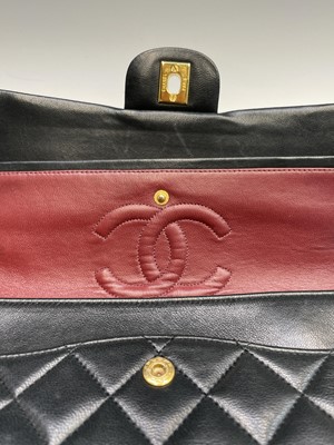 Lot 2828 - Chanel. Vintage shoulder bag. Classic Double...