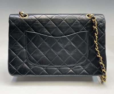 Lot 2828 - Chanel. Vintage shoulder bag. Classic Double...