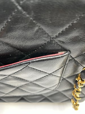 Lot 2828 - Chanel. Vintage shoulder bag. Classic Double...