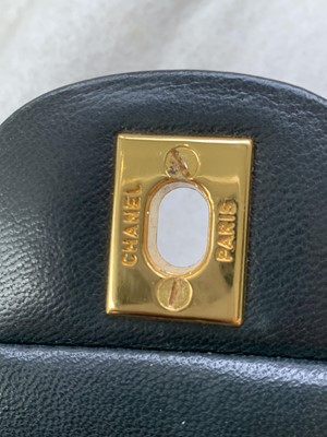 Lot 2828 - Chanel. Vintage shoulder bag. Classic Double...