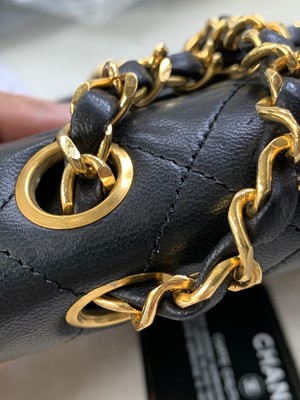 Lot 2828 - Chanel. Vintage shoulder bag. Classic Double...