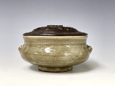 Lot 314 - A Chinese longquan celadon censer, Yuan/early...