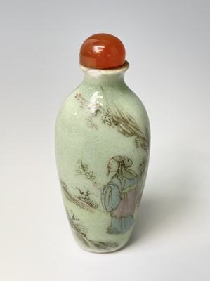 Lot 331 - A Chinese famille rose snuff bottle, Qianlong...