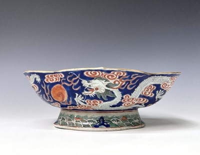 Lot 322 - A large Chinese haitang shaped porcelain...