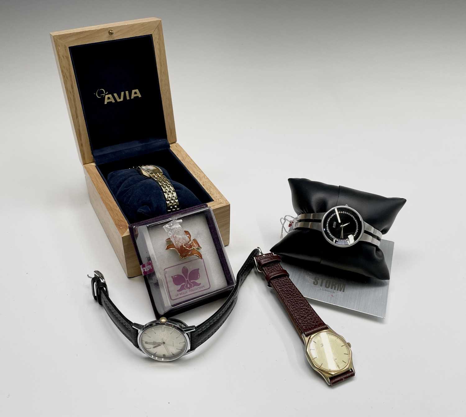 Lot 13 - A gentleman's Golay nickel-plated wrist watch...
