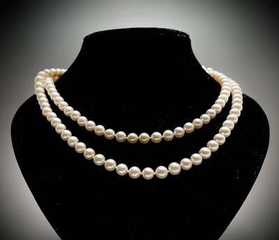 Lot 227 - A fine pearl 50cm necklace by Fred E Ullman...