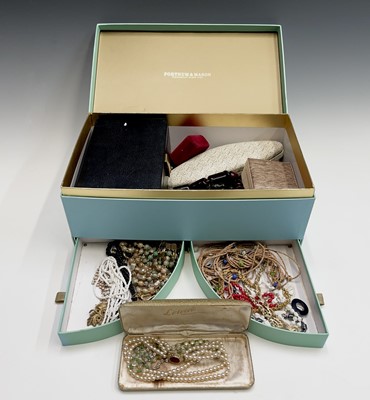 Lot 263 - Costume jewellery in a Fortman and Mason box
