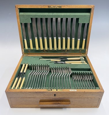 Lot 104 - An Aspreys, Bond Street epns oak canteen for...