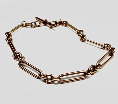 Lot 320 - A 9ct gold watch chain 37.4gm with seven long...