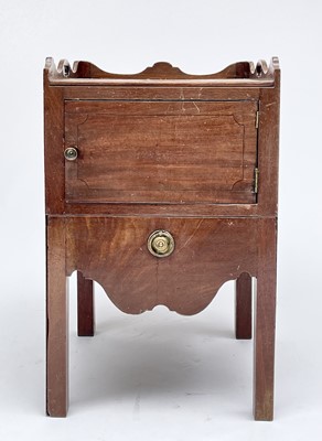 Lot 3214 - An early 19th century mahogany tray top...