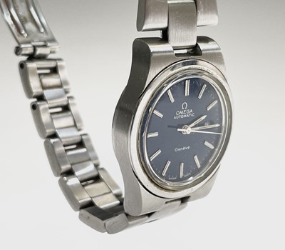 Lot 6 - A ladies Omega stainless steel automatic...