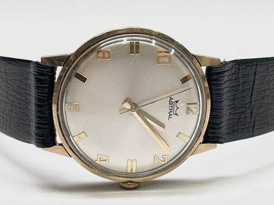 Lot 15 - A Holmans presentation gold watch by Astral...