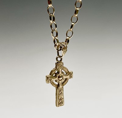 Lot 315 - A 9ct gold 60cm Belcher link chain and 9ct...