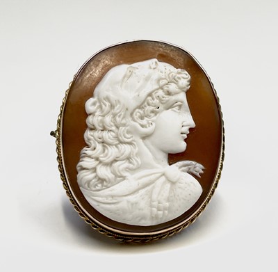 Lot 318 - A 19th-century cameo portrait of Queen Omphale...