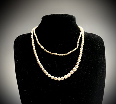 Lot 323 - A cultured pearl 83cm necklace the largest 7.24mm