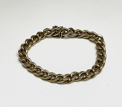 Lot 392 - A 9ct curb link 20cm bracelet 13.7gm