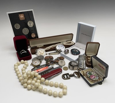 Lot 417 - Costume jewellery, an Odell type key, 8 day...