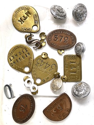 Lot 527 - GWR Brass / Copper pay-checks x 7. Issued by...