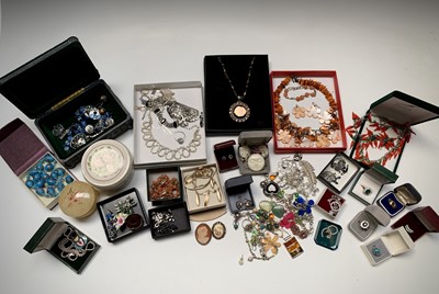 Lot 452 - Costume jewellry, a large collection including...
