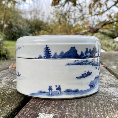 Lot 4 - A Chinese blue and white porcelain jar and...