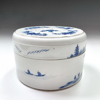 Lot 4 - A Chinese blue and white porcelain jar and...