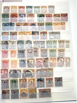 Lot 355 - Mexico / Ecuador. A stockbook containing a...