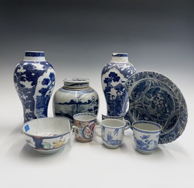 Lot 85 - A near pair of Chinese export blue and white...
