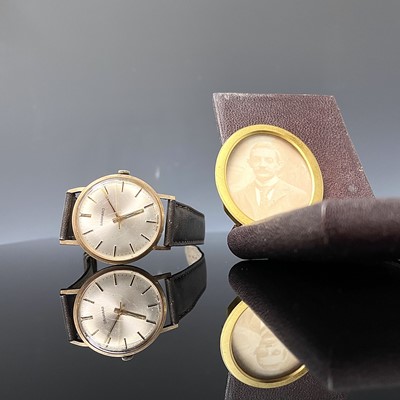 Lot 7 - A Garrard gold cased manual gentleman's...