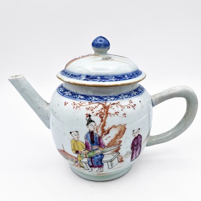 Lot 34 - A Chinese famille rose porcelain teapot, 18th...