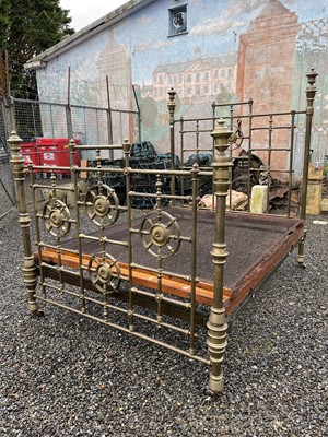 Lot 3167 - A Victorian brass 5ft double bed frame, the...