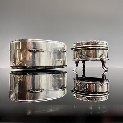 Lot 88 - A late Victorian plain silver oval box with...