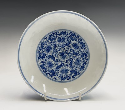Lot 84 - A Chinese blue and white porcelain dish, with...
